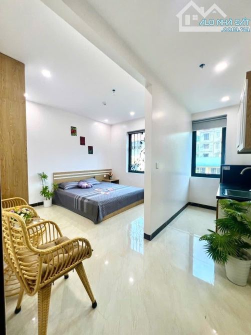 Bán tòa CHDV phố Hoàng Ngân, 100m2*7T thang máy 30pkk, 2 thoáng đủ PCCC dòng tiền 120tr/th