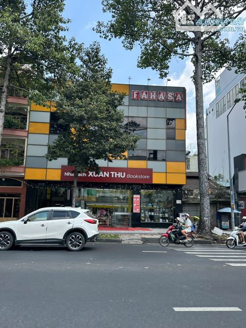 Siêu hiếm, bề ngang 22m mặt tiền, đường Nguyễn Thị Minh Khai, Bến Nghé, Quận 1 giá 130 tỷ