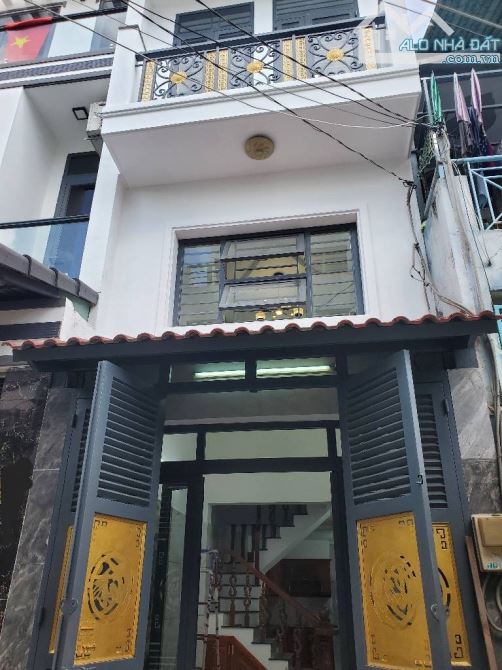 GẦN CHỢ BÌNH TRỊ ĐÔNG - BÌNH TÂN - HẺM XE HƠI THÔNG - 37M2 - 3 TẦNG MỚI ĐẸP BTCT