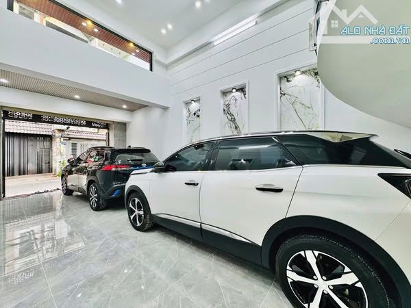 SIÊU PHẨM | Nhà HXH 8m 256/51 Phan Huy Ích, P.12  | DT: 4,5X16m | 5 Tầng, Full Nội thất |