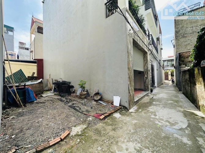 BÁN ĐẤT 44M THẠCH BÀN LONG BIÊN – 6,1 TỶ – GẦN AEON, CHỢ, TRƯỜNG HỌC, Ô TÔ