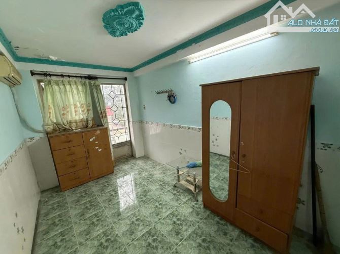 BÁN NHÀ NGÔ QUYỀN – P.6- QUẬN 10 – GIÁ TỐT, Ở NGAY- 4 TẦNG- 3PN- DTSD 74m2- 4.68 TỶ TL