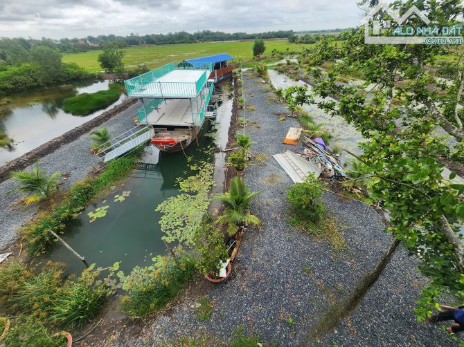 Nhà vườn Chợ Trảng Bàng, Đường Nguyễn Du 700m2(10x70)m, Sổ riêng, Giá 980tr