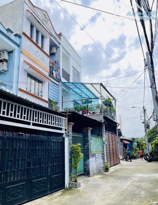 🏡 VỊ TRÍ VIP Q9 – NHÀ 2 TẦNG ĐÚC – HẺM XE HƠI QUAY ĐẦU – 3PN – 67M² – GIÁ CHỈ 4.3 TỶ