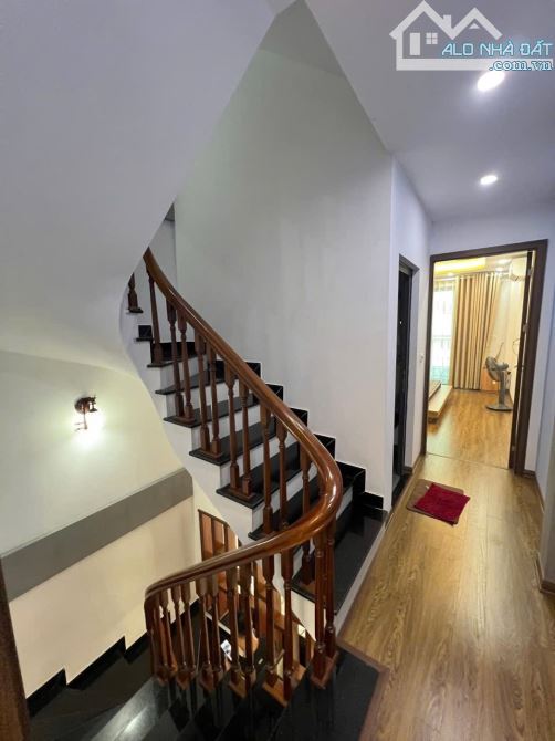 💥 Nhà đẹp, dân xây, 20m ra ngõ ô tô tránh, 38m 5 tầng chỉ có 7.8 tỷ