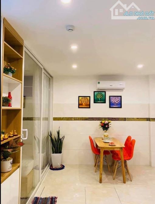 TOÀ CĂN HỘ 6 TẦNG THANG MÁY. DT 60TR/tháng NGAY VÕ VĂN KIỆT