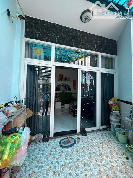 BÁN CĂN NHÀ 1 LẦU 1 TRỆT-4 PHÒNG NGỦ-GẦN CHỢ BÀ ĐIỂM-HÓC MÔN
