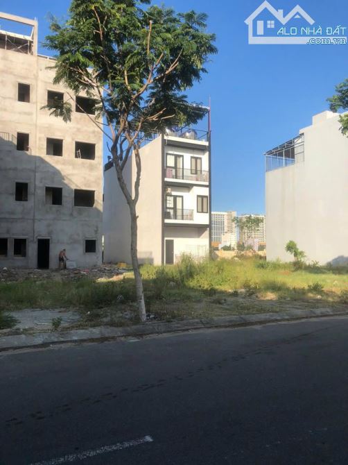 Bán Lô đất đẹp đường khu cán bộ Hải Quân đối diện khu đô thị Nam Việt Á