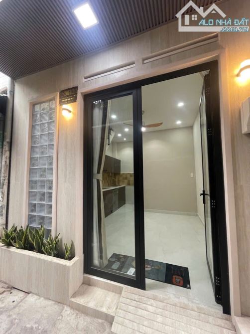 ✔️ MT HẺM THÔNG PHẠM THẾ HIỂN Q8 CHỈ 3TY2