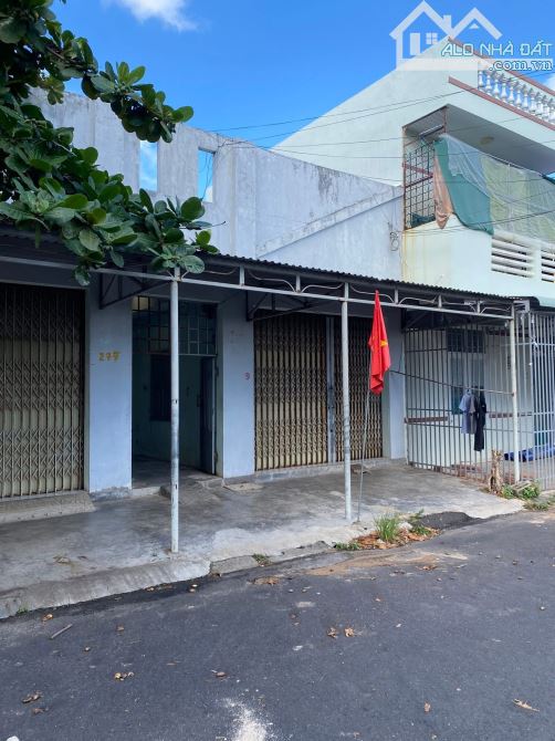 Cần bán Nhà Trọ 10*20 Mặt Đường Tân Trào phú yên  giá rẻ