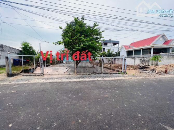 BÁN ĐẤT BIỂN LỘC AN - LONG ĐẤT - BRVT DT 10x19m - 188,9m2 full thổ cư Đường nhựa , cách bi