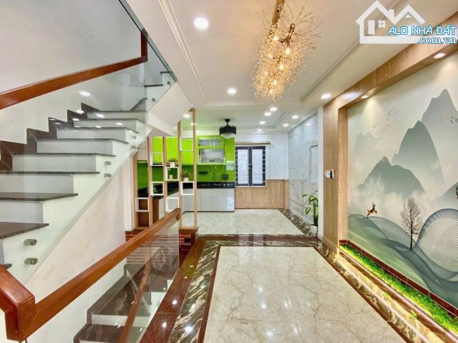 Nhà trệt lửng 3 lầu hẻm 1/ Lâm Thị Hố, DT 4,25x13m giá 5 tỷ 790tr TL :