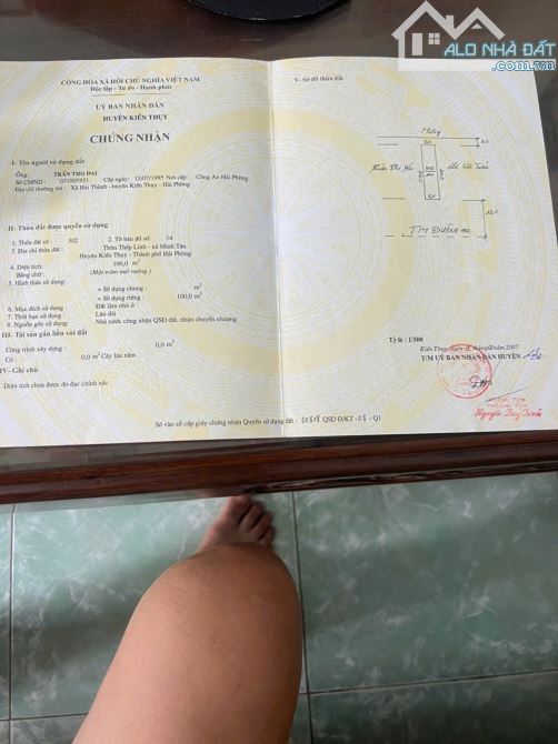 Hàng hiếm sót lại tại mặt đường 362 Thấp Linh - Minh Tân sát đường vào Ga Tàu