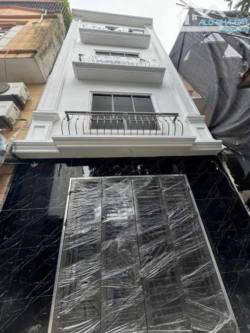 Bán nhà đẹp Bát Khối - Long Biên Giá 5.2 tỷ