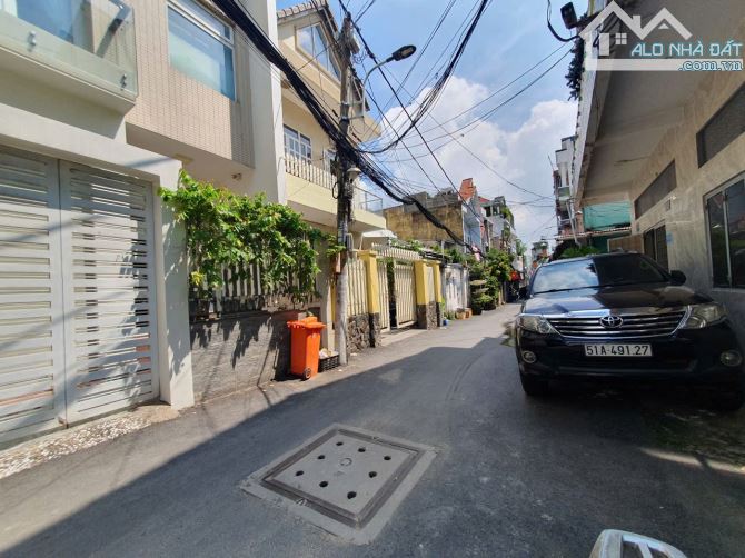 NHÀ 1/ HXH LÊ ĐỨC THỌ -P17, 6.5M X 15m , 3 LẦU , GIÁ : 11.7 TỶ TL