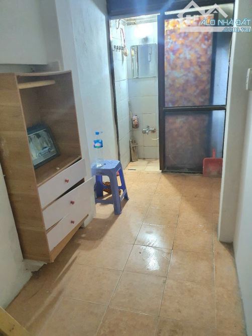 Cho thuê nhà 3 tầng ngõ Văn Hương giá 3,2 triệu/tháng