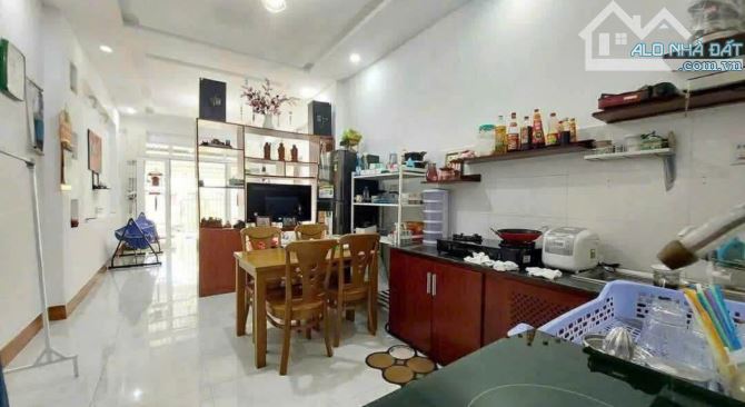 Thới Tam Thôn Hóc Môn cần bán nhà 4x23 ( 92m2 ) 850 TRIỆU Sổ hồng riêng sang tên ngay