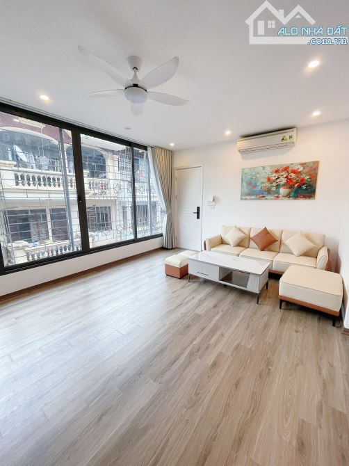 BÁN GẤP NHÀ NGUYÊN HỒNG CĂN GÓC-SỔ 40M SỬ DỤNG 85M TRUNG TÂM- TIỆN ÍCH NGẬP TRÀN-