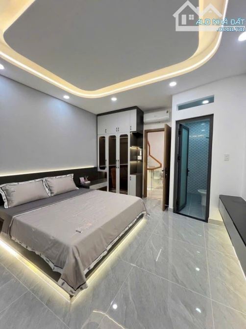 Bán nhà Thanh Liệt, Kim Giang, 38m, 5 tầng, 5,2 tỷ, ô tô qua cổng
