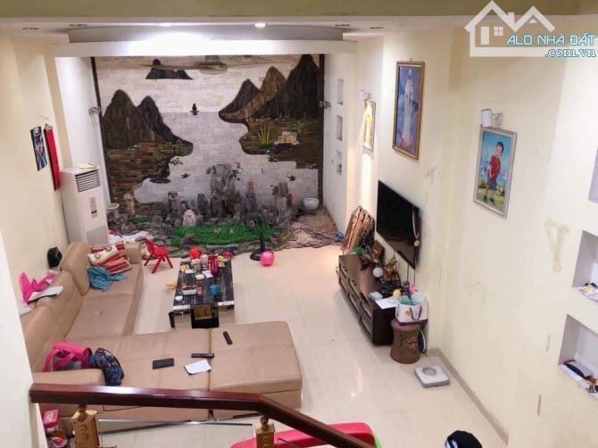 BÁN GẤP NHÀ MẶT NGÕ 12 ĐÀO TẤN,BA ĐÌNH.DT:80M2.MT:5,2M.TRƯỚC NHÀ RỘNG 7M.Ô TÔ TRÁNH