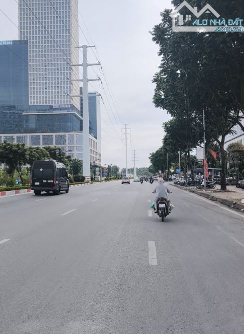 Lê Quang Đạo- Nam Từ Liêm - 35m×5 Tầng - 10m ra Ô Tô chánh -full nội thất