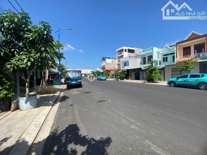 🏡 BÁN NHÀ 1 TRỆT 1 LẦU MẶT TIỀN PHẠM VĂN DINH – P. RẠCH DỪA, VŨNG TÀU 146M2 ĐƯỜNG RỘNG23M