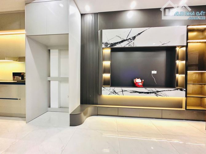 Văn Chương 39m 6 tầng thang máy nhà mới đẹp full nội thất 9.68 tỷ