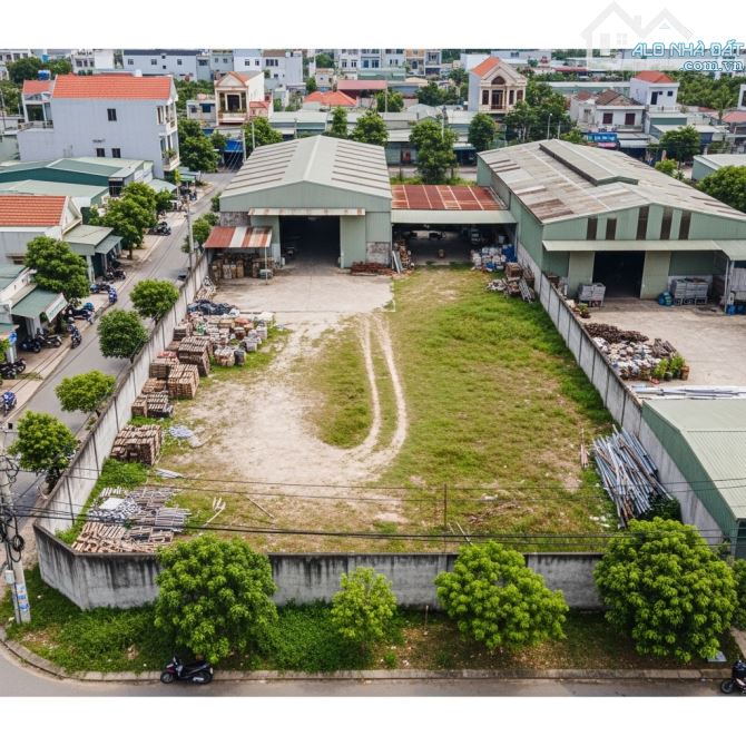 Siêu hiếm! Cho thuê 1.700m² đất mặt tiền Tăng Nhơn Phú, chỉ 27tr/tháng