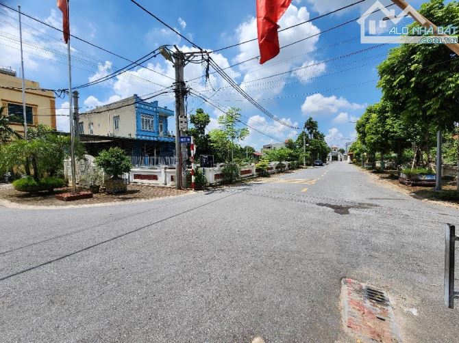 Siêu hiếm, bán đất Dương Quang Gia Lâm, 45m- 1.x tỷ thương lượng.