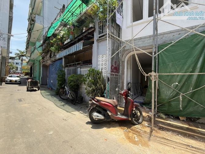 Nhà 3 tầng 2 mặt kiệt oto trước sau Điện Biên Phủ - Chỉ sau lưng 1 căn mặt tiền - 4 tỷ x