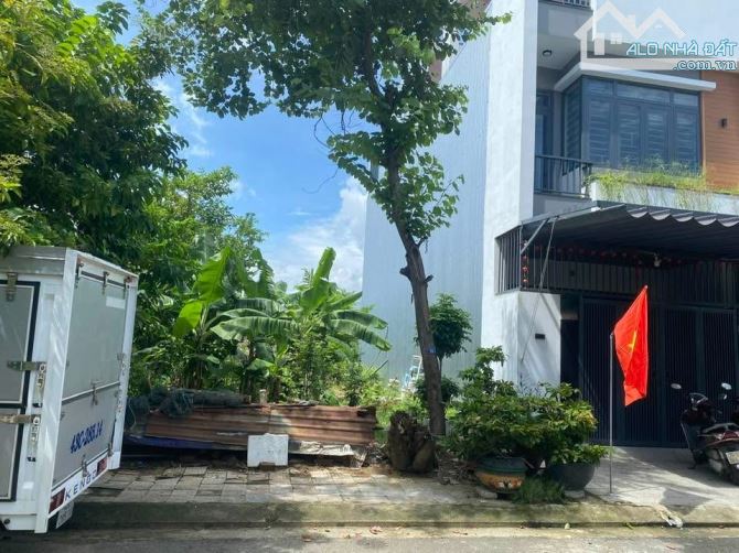 🔥 Bán đất đường Hòa Minh 19 dt83.3m2 Giá 5tỷ sát biển Ntt