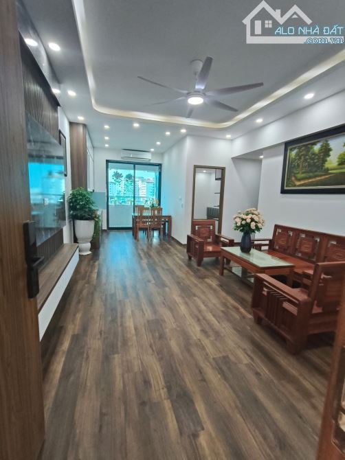 Bán chung cư HH Linh Đàm, 64m, 2pn, full đồ, nhiều tiện ích, chỉ 2.85tỷ