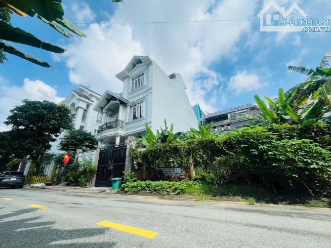 BÁN ĐẤT 10x16 ĐƯỜNG BÙI TÀ HAN Q.2 GIÁ 32 TỶ