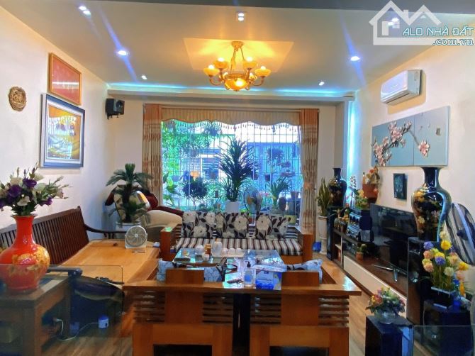 Bán nhà liền kề KĐT Làng Việt Kiều Châu Âu, Hà Đông, 78m2, giá chỉ 24 tỷ