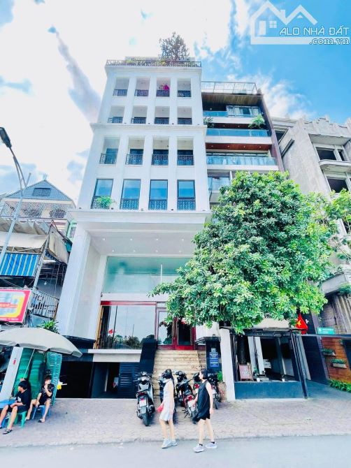 Nhà Đẹp Mặt Hồ Ba Mẫu 155M2 9 Tầng 1 Hầm MT8.5M 115 Tỷ  mặt công viên view hồ