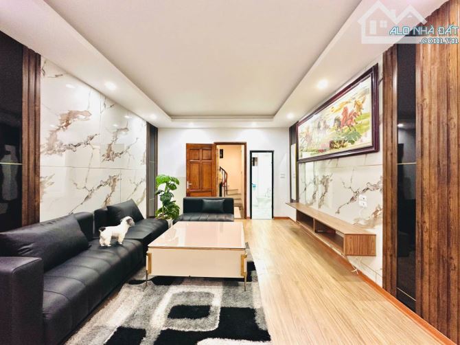 BÁN NHÀ 6 TẦNG MỚI THANG MÁY – 2 THOÁNG – GẦN HỒ VĂN CHƯƠNG –ĐỐNG ĐA – DT 39M², GIÁ 9.68TỶ