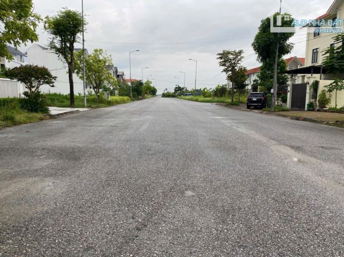 Đất bìa đỏ 77m2 ngang 5m Anh Dũng - Dương Kinh ! mặt đường 25m thông các dự án !