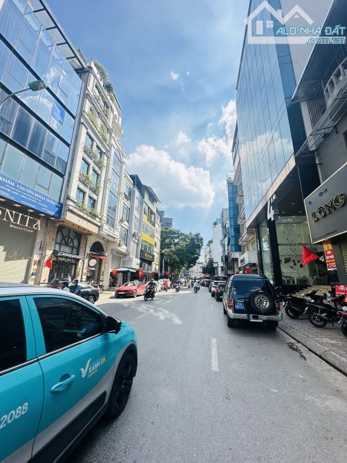 Bán Nhà MP Trung Phụng - Toà 7T Thang Máy - Trung Tâm Đống Đa - KD Đỉnh Giá 48.5 Tỷ