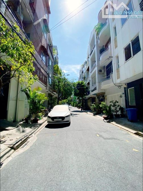 CHDV 27 PHÒNG NGANG 8 - BÀU CÁT TÂN BÌNH - DÒNG TIỀN 120TR/THÁNG LUÔN FUL - THANG MÁY