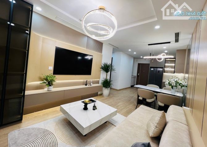 Bán CHCC Florence 28Trần Hữu Dực 82m 3PN full đồ nhà đẹp sẵn ở có slot ô tô 7,1 tỷ bao phí