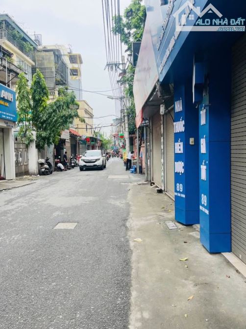 265 triệu/m2, Mặt phố DT 81m2, MT 5,5m, ô tô thông vòng quanh, KD cực tốt, chào 21 tỷ