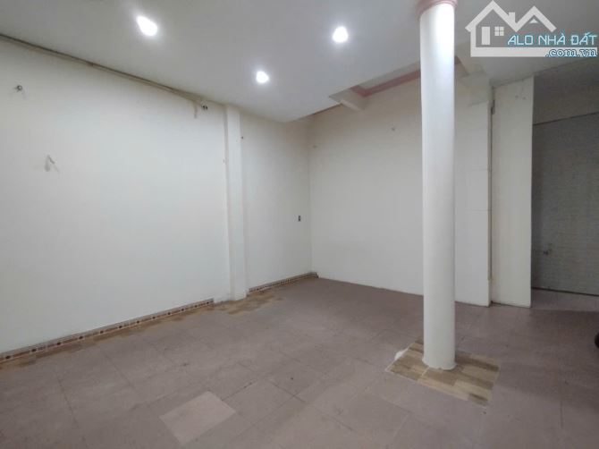Cho thuê mặt bằng đường Nguyễn Ái Quốc thuận lợi kinh doanh, giá rẻ
