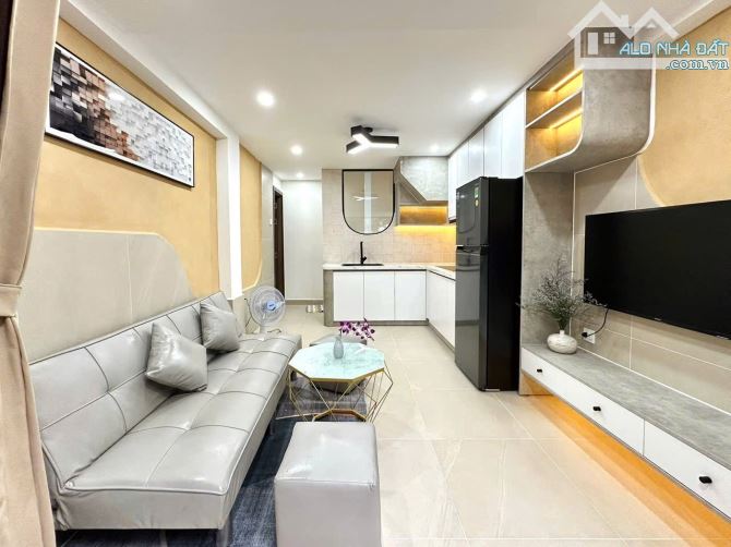 Bán nhà 2ty370 MT đường Trần Quốc Thảo quận 3. Tặng nội thất - SHR bao sang tên