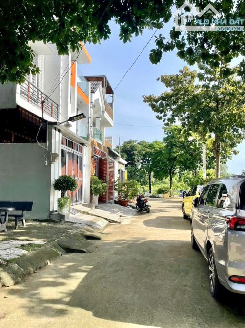 BÁN ĐẤT HẺM ÔTÔ ĐƯỜNG NGUYỄN XIỂN, 4X19M, GIÁ CHỈ 4,1 TỶ