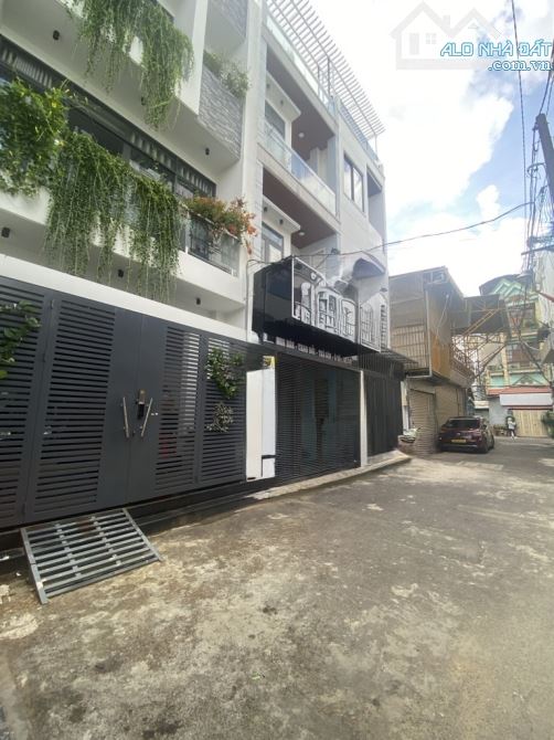 Phan Huy Ích, DT 4 x15 , Hẻm Xe Tải , 4 Tầng, Nội Thất Đẹp , Giá 8.5 Tỷ