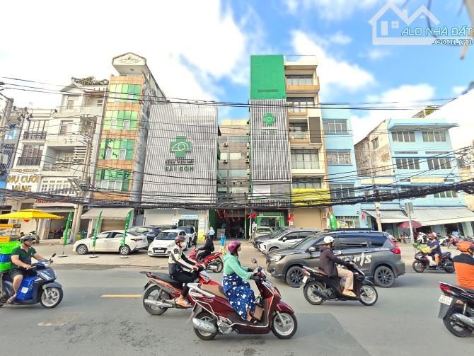 BÁN NHÀ 44M2 - QUẬN 3 - CMT8 - 2 TẦNG - 2 CỬA - HOÀN CÔNG ĐỦ - NỞ HẬU - KHÔNG QUY HOẠCH -