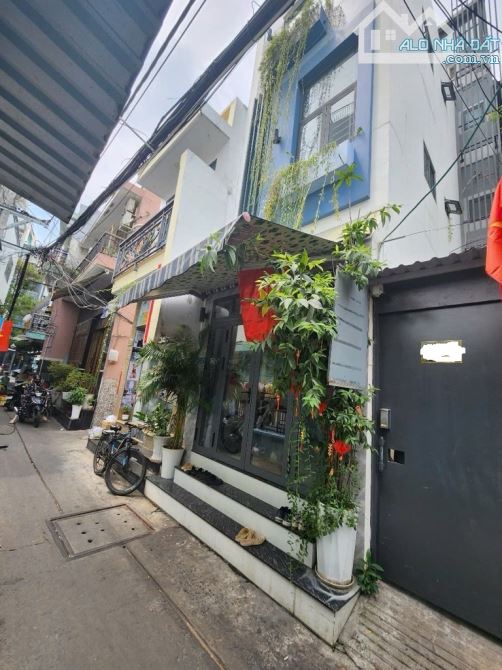 CĂN HỘ DỊCH VỤ 4 lầu DÒNG TIỀN 50 triệu/1 tháng, Nguyễn Thị Thập, quận 7, chỉ 6,9 tỷ