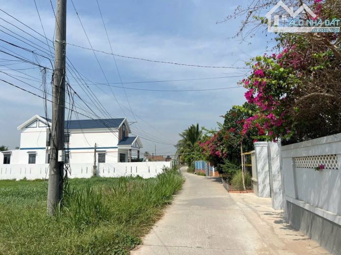 150m2 Thạnh Đức Bến Lức đường xe tải bao san lấp chỉ 1tỷ2