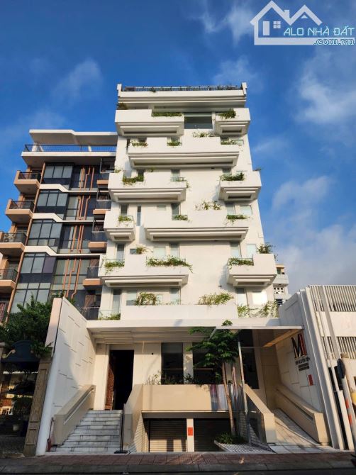 CĂN GÓC 2 MT NGUYỄN CỬU VÂN – DT: 8,8*20, NỞ HẬU – NHÀ 5 TẦNG, GIÁ 65 TỶ NAY BÁN 58 TỶ TL