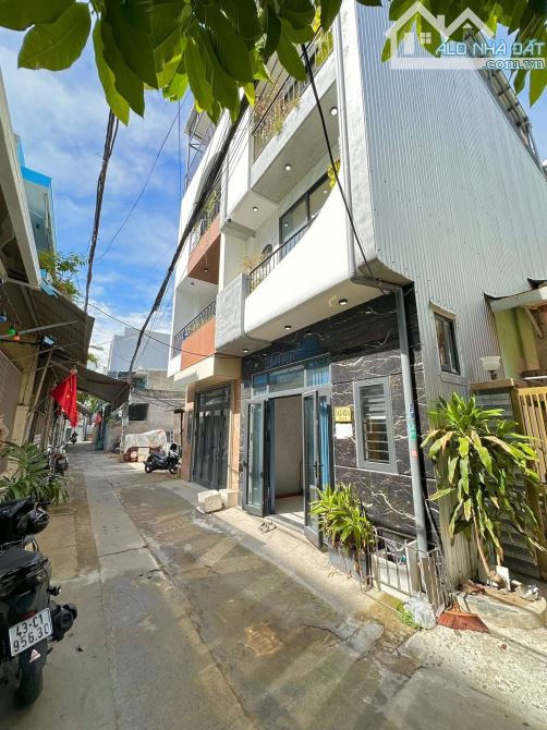 Nhà 3 tầng 3 mê kiệt Tiểu La - Hải Châu Full Nội Thất cách đường chính 70m